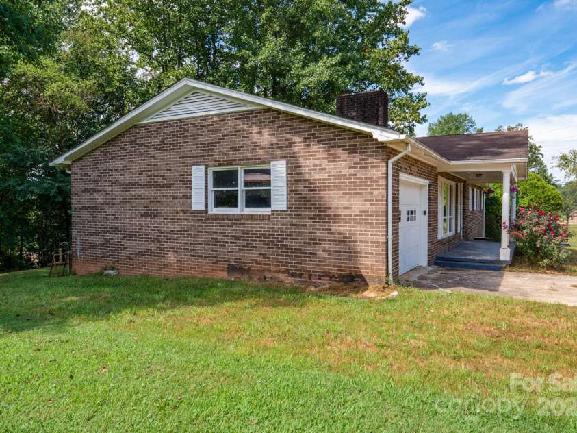 2550 Mount Home Church Road, Morganton, NC 28655.  MLS# CAR4178181, YatesRealty ID 1155. 