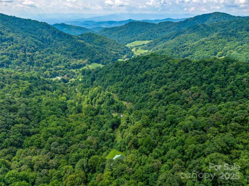 600 Charisma Drive, Marshall, NC 28753.  MLS# CAR4257073, YatesRealty ID 11550. 