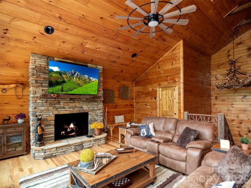 85 Iga Trail, Maggie Valley, NC 28751.  MLS# CAR4362781, YatesRealty ID 11552. 
