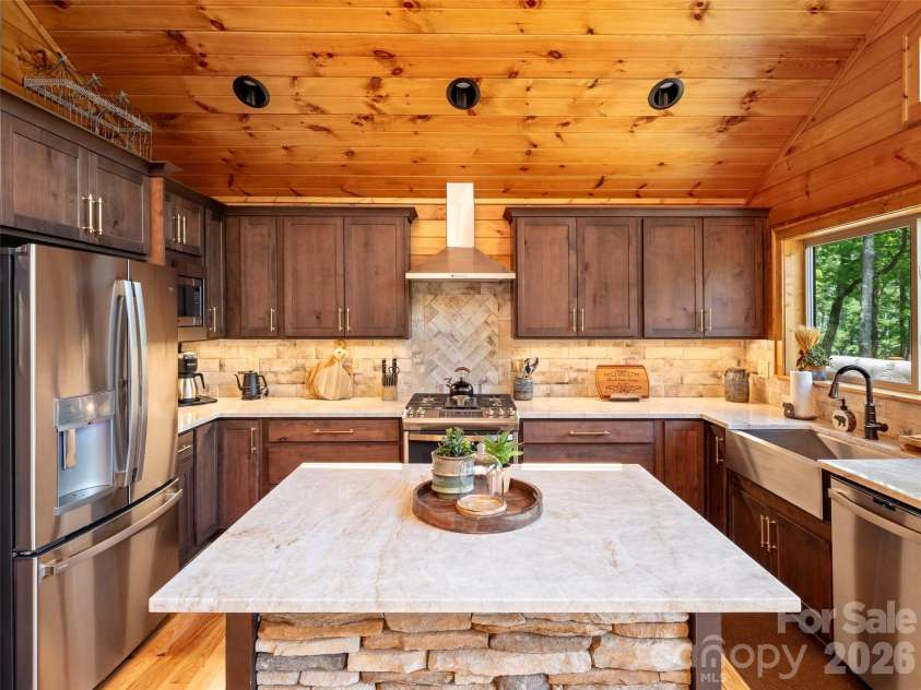 85 Iga Trail, Maggie Valley, NC 28751.  MLS# CAR4362781, YatesRealty ID 11552. 