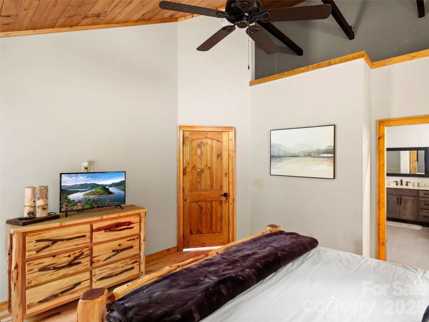 85 Iga Trail, Maggie Valley, NC 28751.  MLS# CAR4362781, YatesRealty ID 11552. 