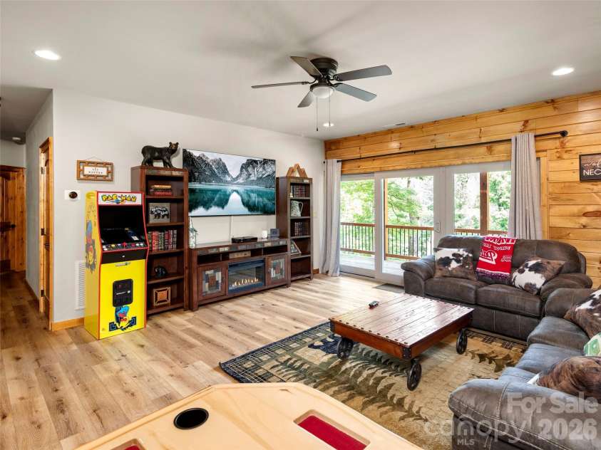 85 Iga Trail, Maggie Valley, NC 28751.  MLS# CAR4362781, YatesRealty ID 11552. 