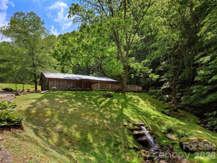 85 Iga Trail, Maggie Valley, NC 28751.  MLS# CAR4362781, YatesRealty ID 11552. 