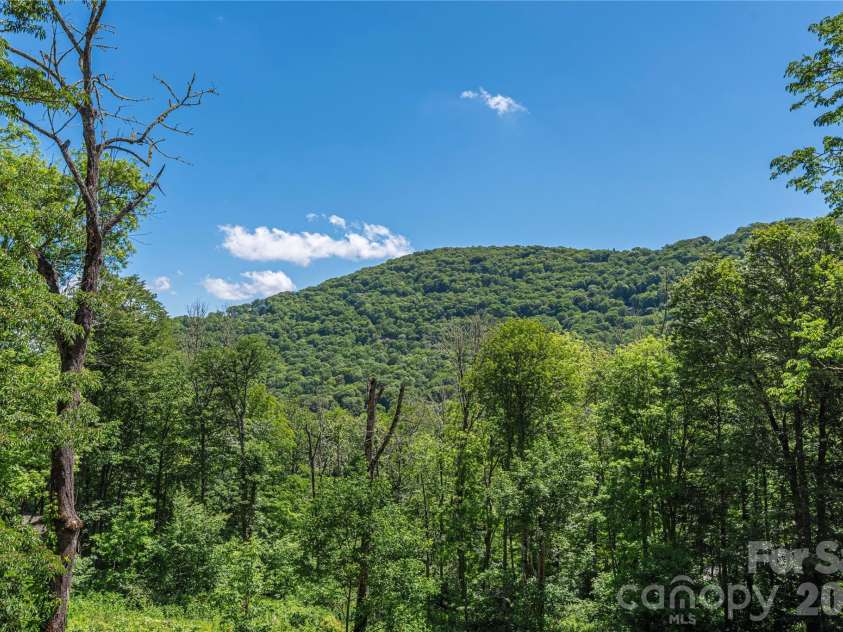 85 Iga Trail, Maggie Valley, NC 28751.  MLS# CAR4362781, YatesRealty ID 11552. 