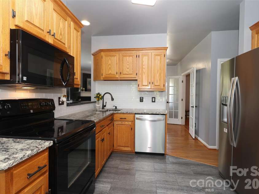 7982 King Arthurs Court, Denver, NC 28037.  MLS# CAR4361981, YatesRealty ID 11553. 