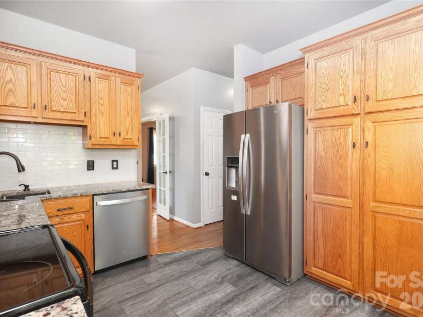 7982 King Arthurs Court, Denver, NC 28037.  MLS# CAR4361981, YatesRealty ID 11553. 