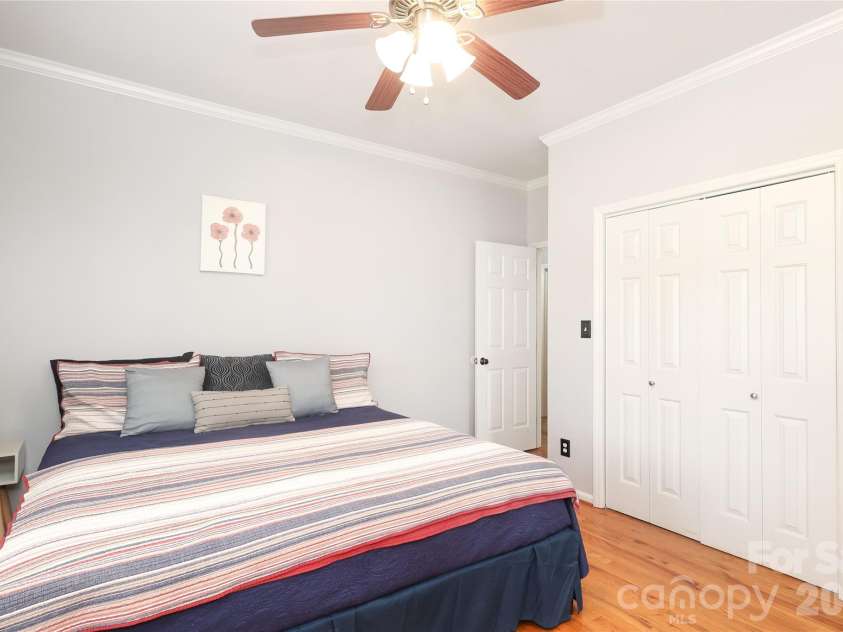 7982 King Arthurs Court, Denver, NC 28037.  MLS# CAR4361981, YatesRealty ID 11553. 