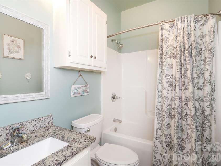 7982 King Arthurs Court, Denver, NC 28037.  MLS# CAR4361981, YatesRealty ID 11553. 
