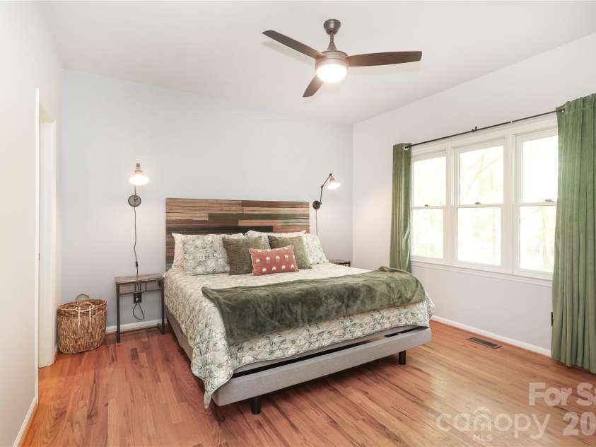 7982 King Arthurs Court, Denver, NC 28037.  MLS# CAR4361981, YatesRealty ID 11553. 