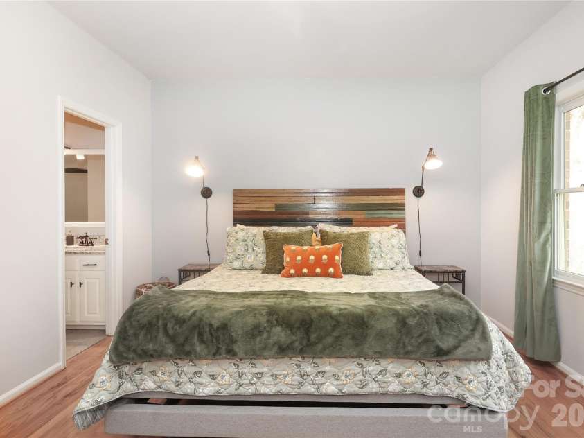 7982 King Arthurs Court, Denver, NC 28037.  MLS# CAR4361981, YatesRealty ID 11553. 