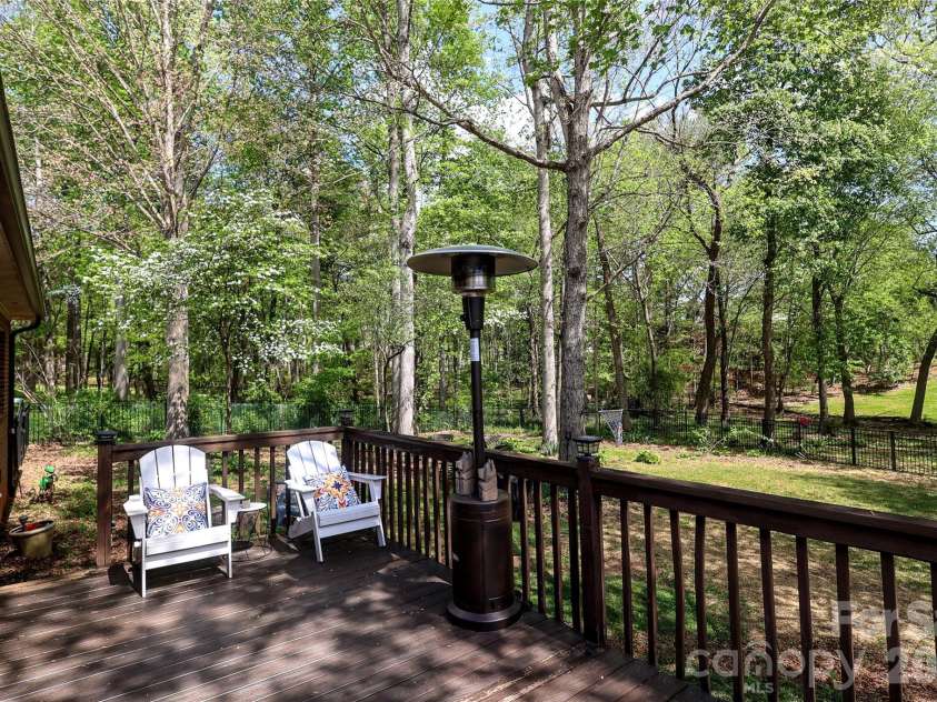 7982 King Arthurs Court, Denver, NC 28037.  MLS# CAR4361981, YatesRealty ID 11553. 