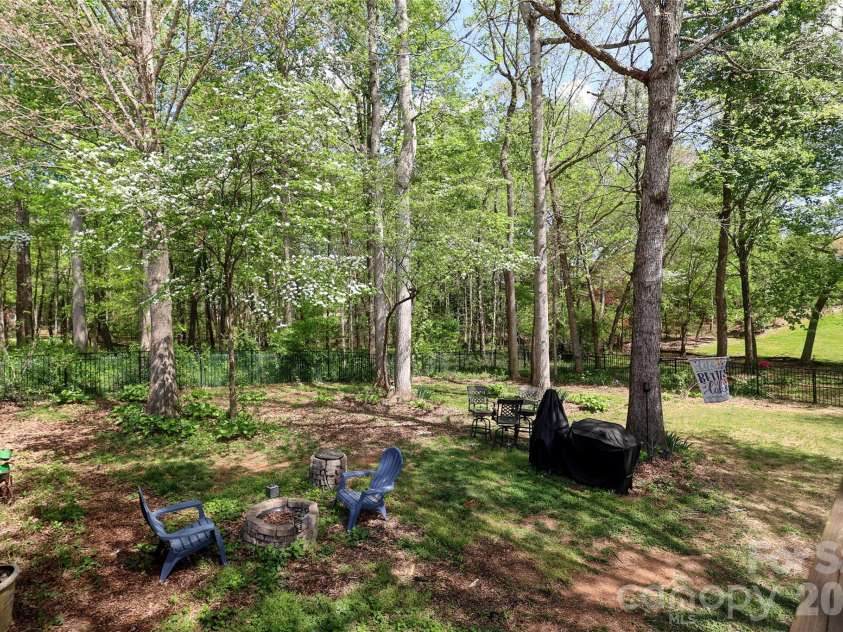 7982 King Arthurs Court, Denver, NC 28037.  MLS# CAR4361981, YatesRealty ID 11553. 