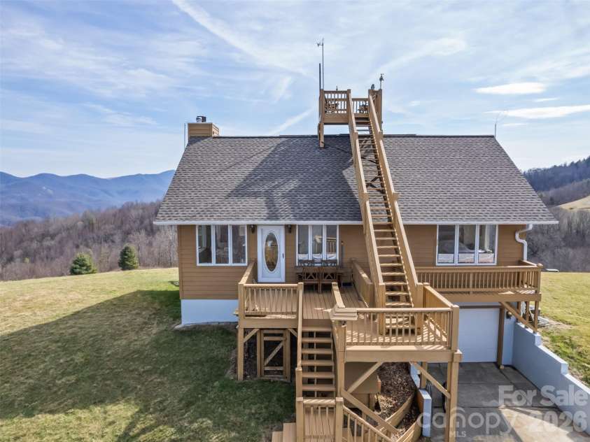 1007 Turkey Trot Road, Clyde, NC 28721.  MLS# CAR4362847, YatesRealty ID 11554. 