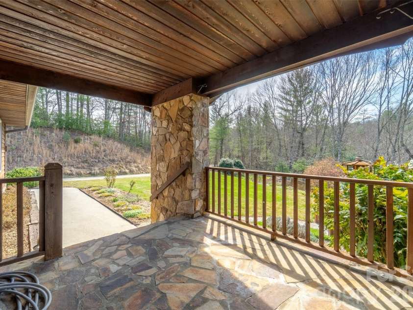 750 Double Springs Drive, Almond, NC 28702.  MLS# CAR4362670, YatesRealty ID 11556. 