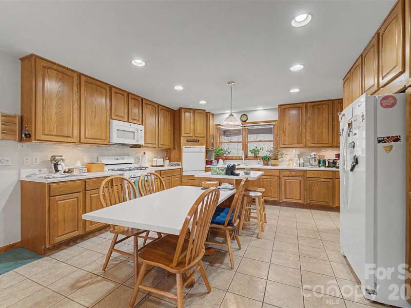 750 Double Springs Drive, Almond, NC 28702.  MLS# CAR4362670, YatesRealty ID 11556. 