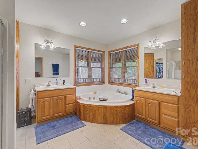 750 Double Springs Drive, Almond, NC 28702.  MLS# CAR4362670, YatesRealty ID 11556. 