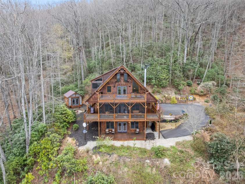 693 High Splendor Road, Robbinsville, NC 28771.  MLS# CAR4362499, YatesRealty ID 11558. 