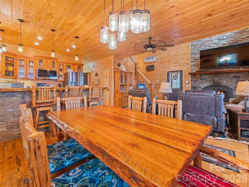 693 High Splendor Road, Robbinsville, NC 28771.  MLS# CAR4362499, YatesRealty ID 11558. Dining Area