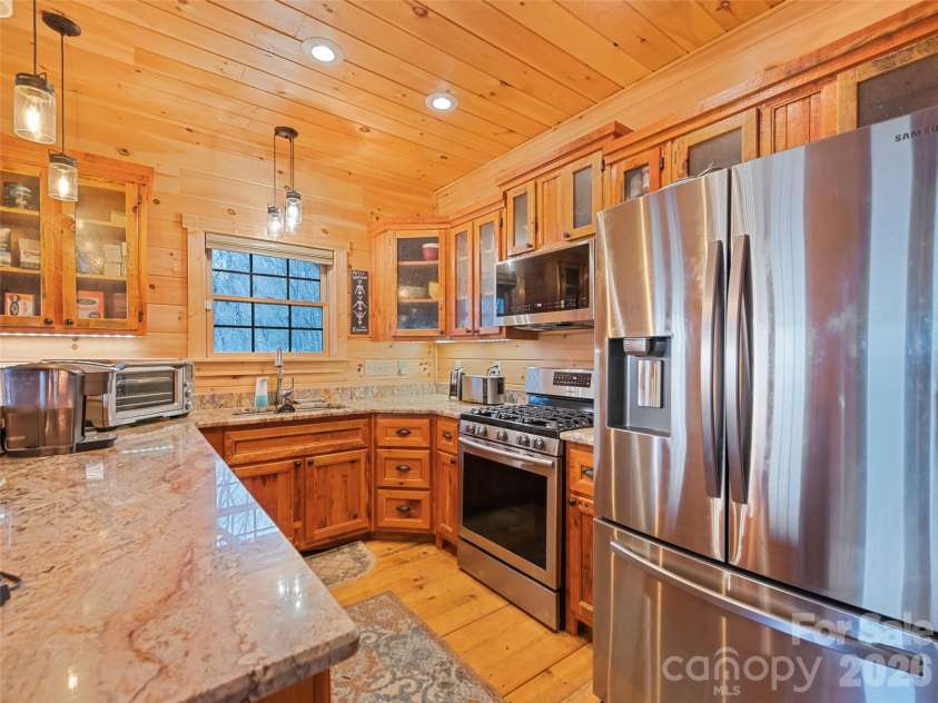 693 High Splendor Road, Robbinsville, NC 28771.  MLS# CAR4362499, YatesRealty ID 11558. Kitchen with Custom Soft-Close Cabinetry