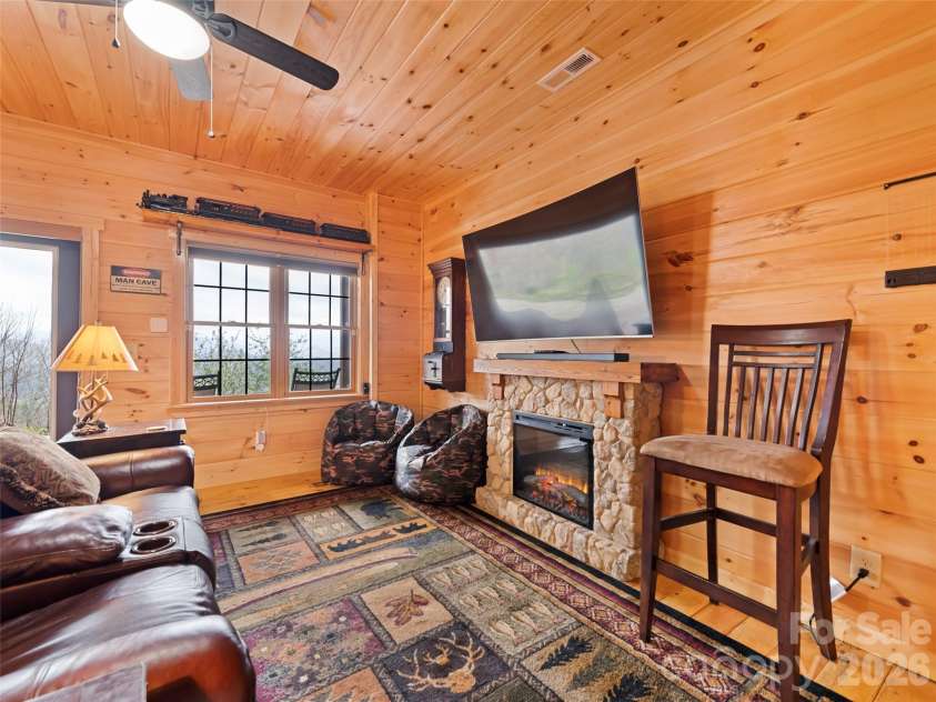 693 High Splendor Road, Robbinsville, NC 28771.  MLS# CAR4362499, YatesRealty ID 11558. Lower Level Entertainment Space