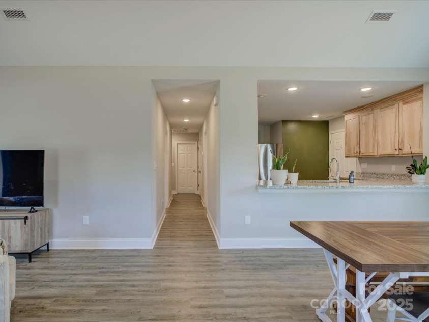 1454 King Road, York, SC 29745.  MLS# CAR4255500, YatesRealty ID 11559. 
