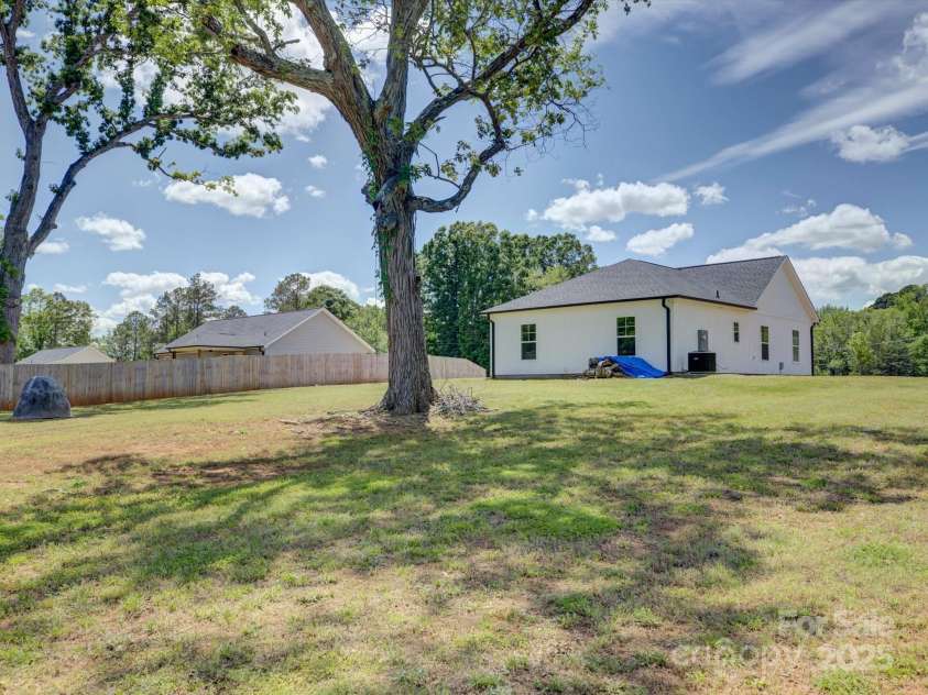 1454 King Road, York, SC 29745.  MLS# CAR4255500, YatesRealty ID 11559. 