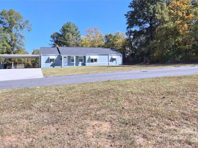 1352 Steed Street, Rock Hill, SC 29732.  MLS# CAR4315486, YatesRealty ID 1156. Front