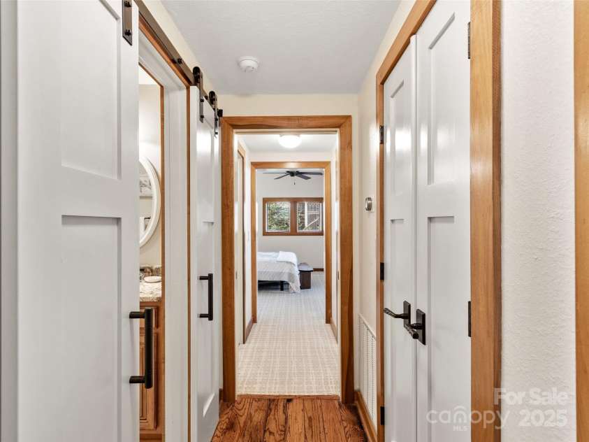 61 Creekside Way, Burnsville, NC 28714.  MLS# CAR4308739, YatesRealty ID 11560. 