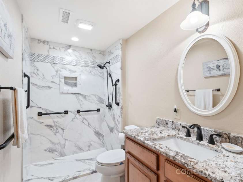 61 Creekside Way, Burnsville, NC 28714.  MLS# CAR4308739, YatesRealty ID 11560. 