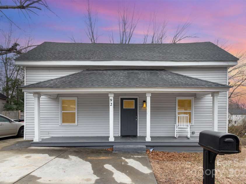 92 Saint Charles Avenue, Concord, NC 28025.  MLS# CAR4256524, YatesRealty ID 11561. 