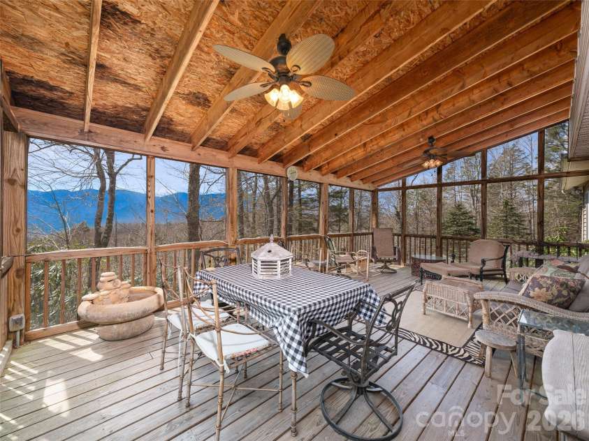 120 Wintergreen Patch Lane, Burnsville, NC 28714.  MLS# CAR4363368, YatesRealty ID 11562. 