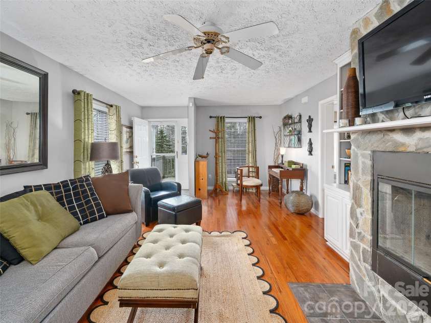 120 Wintergreen Patch Lane, Burnsville, NC 28714.  MLS# CAR4363368, YatesRealty ID 11562. 