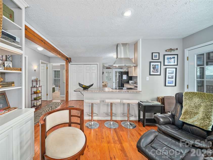 120 Wintergreen Patch Lane, Burnsville, NC 28714.  MLS# CAR4363368, YatesRealty ID 11562. 