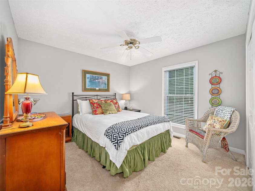 120 Wintergreen Patch Lane, Burnsville, NC 28714.  MLS# CAR4363368, YatesRealty ID 11562. 