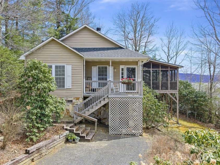 120 Wintergreen Patch Lane, Burnsville, NC 28714.  MLS# CAR4363368, YatesRealty ID 11562. 