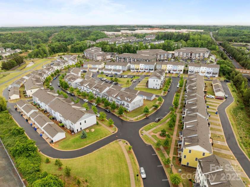 15021 Meacham Farm Drive, Huntersville, NC 28078.  MLS# CAR4257198, YatesRealty ID 11563. 