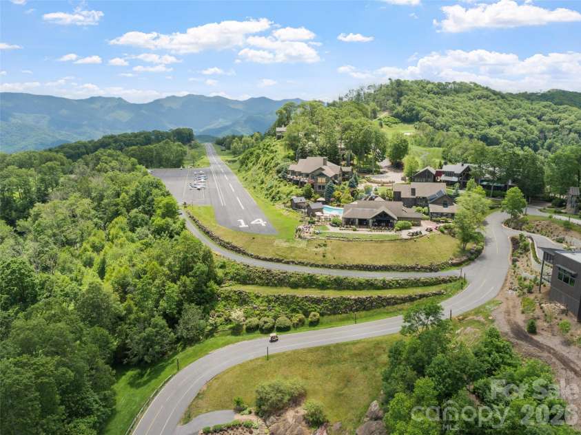 151 Austin Mountain Drive, Burnsville, NC 28714.  MLS# CAR4363639, YatesRealty ID 11563. 