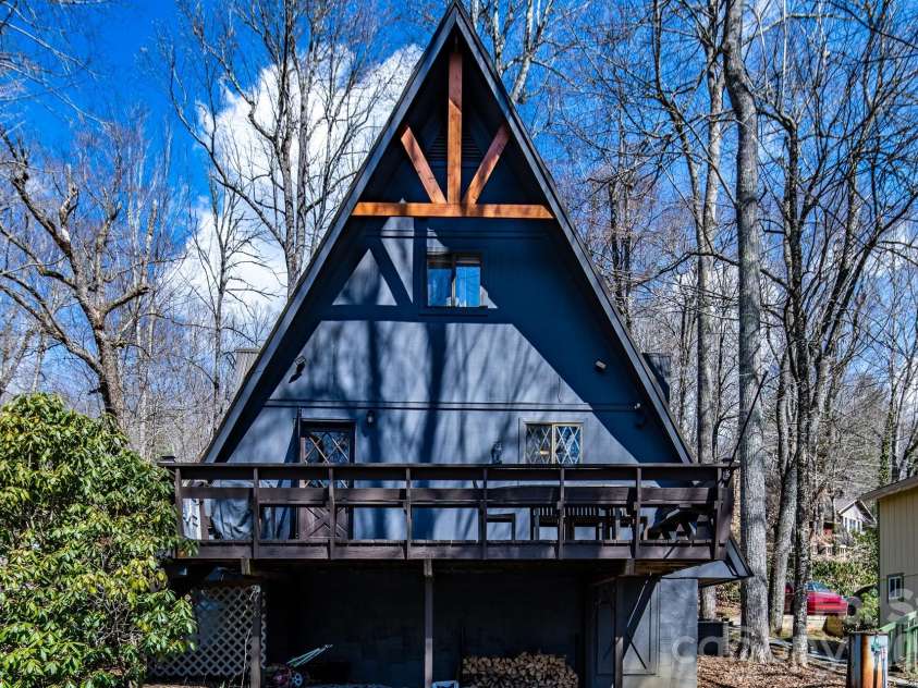 20 Lady Slipper Loop, Newland, NC 28657.  MLS# CAR4363646, YatesRealty ID 11564. 