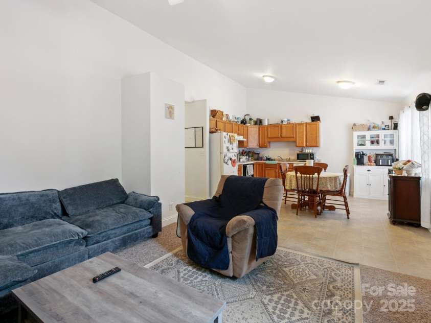 308 Whitted Street, Hendersonville, NC 28739.  MLS# CAR4257178, YatesRealty ID 11566. 