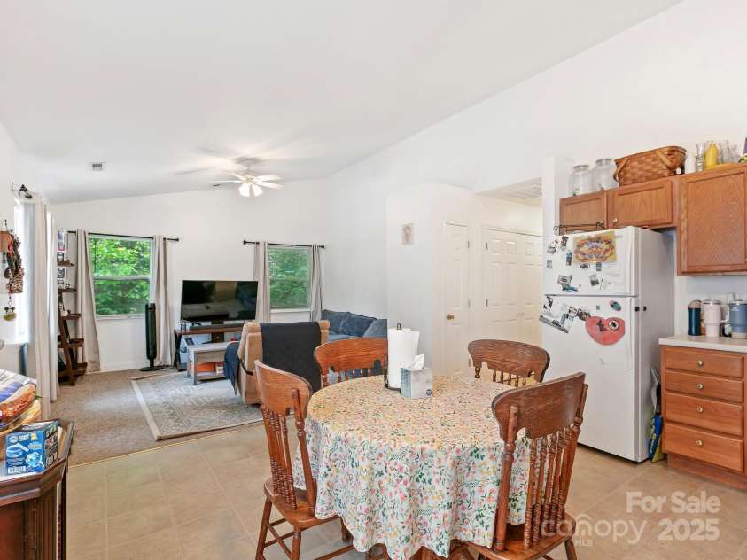 308 Whitted Street, Hendersonville, NC 28739.  MLS# CAR4257178, YatesRealty ID 11566. 