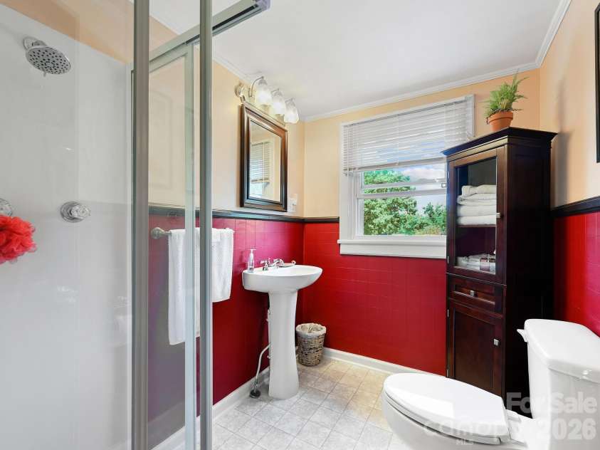 1771 Drexel Road, Valdese, NC 28690.  MLS# CAR4364186, YatesRealty ID 11568. Upstairs bathroom