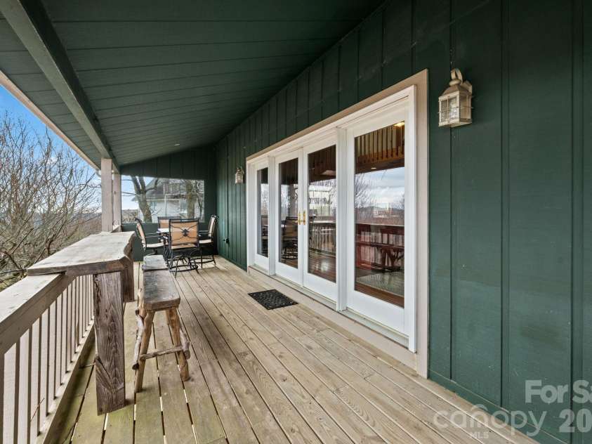 173 Chipmunk Lane, Blowing Rock, NC 28605.  MLS# CAR4363864, YatesRealty ID 11569. 