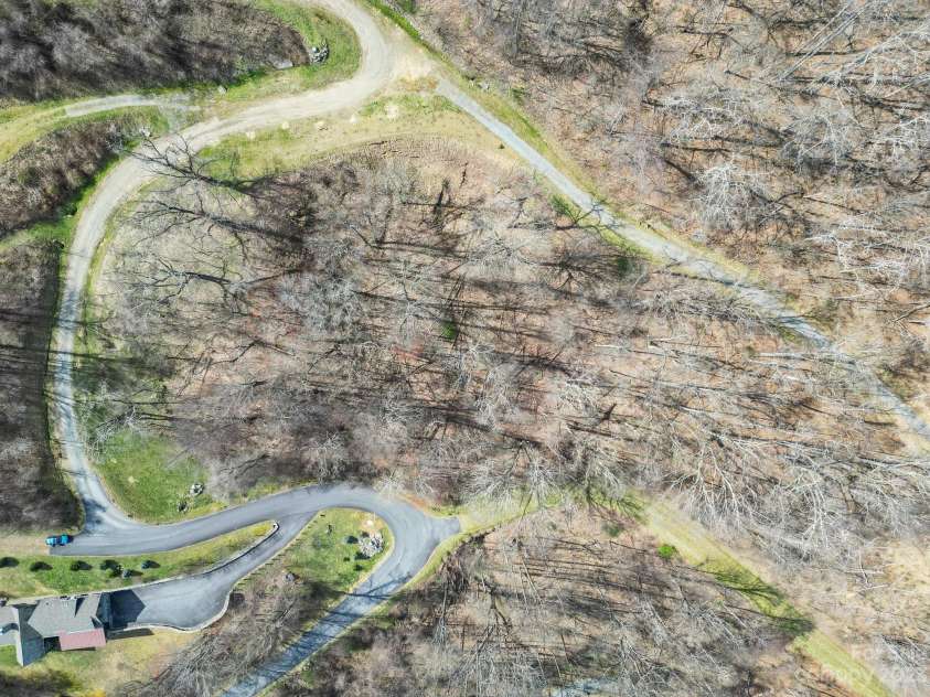 580 Freemont Drive, Leicester, NC 28748.  MLS# CAR4057787, YatesRealty ID 1157. 