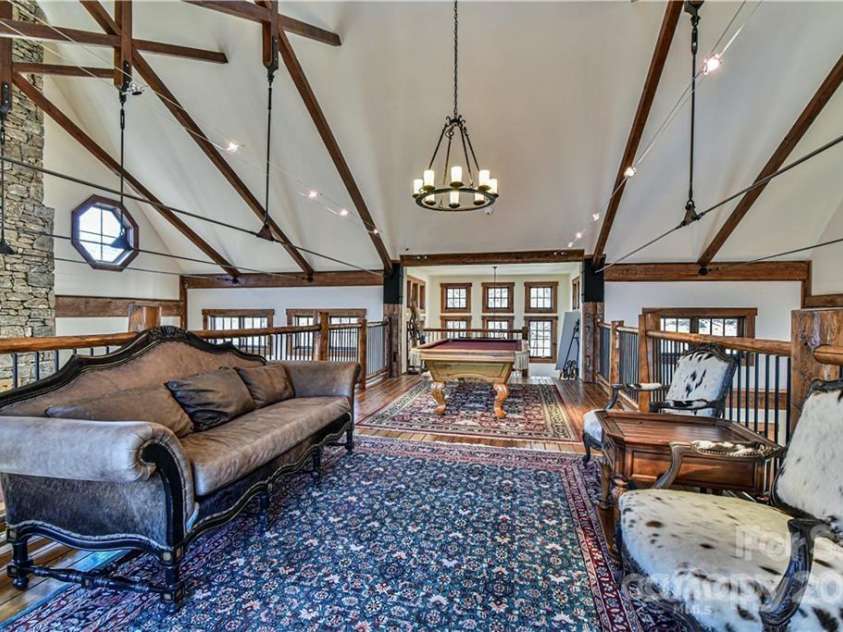 580 Freemont Drive, Leicester, NC 28748.  MLS# CAR4057787, YatesRealty ID 1157. 