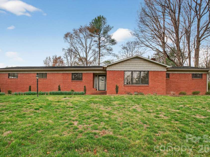 4783 Calico Road, Lenoir, NC 28645.  MLS# CAR4364463, YatesRealty ID 11570. 