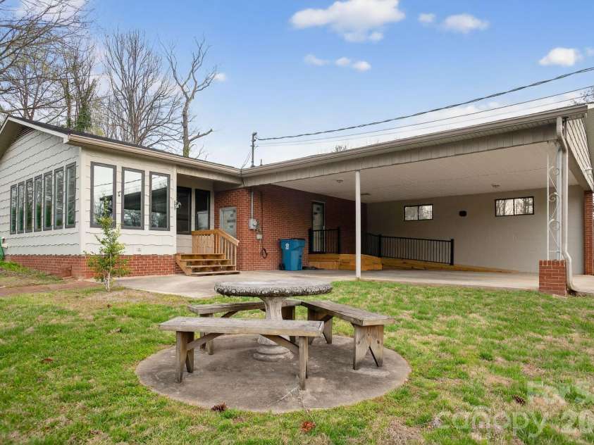 4783 Calico Road, Lenoir, NC 28645.  MLS# CAR4364463, YatesRealty ID 11570. 