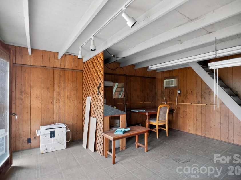 4783 Calico Road, Lenoir, NC 28645.  MLS# CAR4364463, YatesRealty ID 11570. 