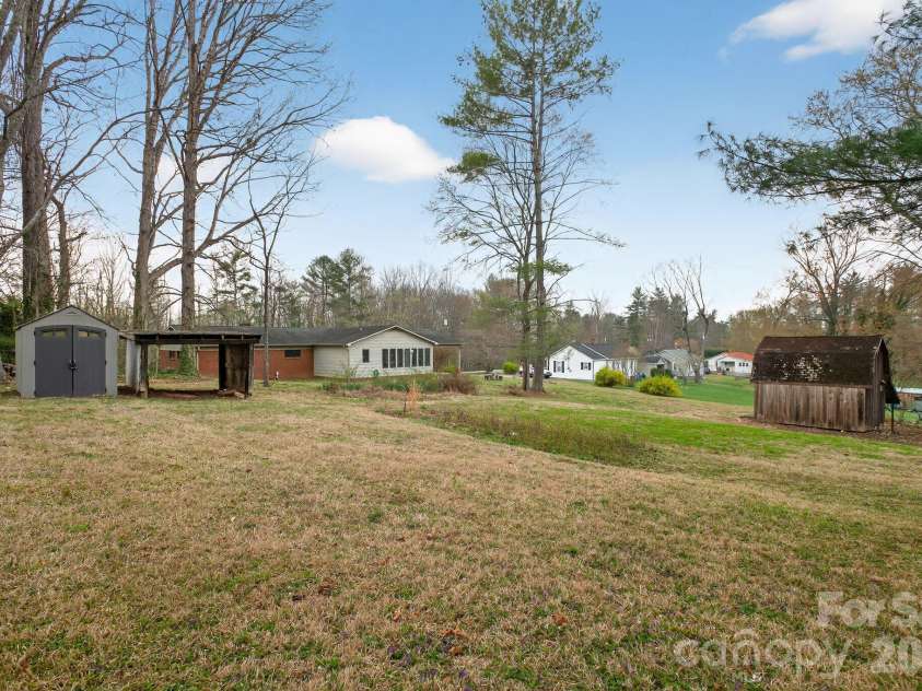 4783 Calico Road, Lenoir, NC 28645.  MLS# CAR4364463, YatesRealty ID 11570. 