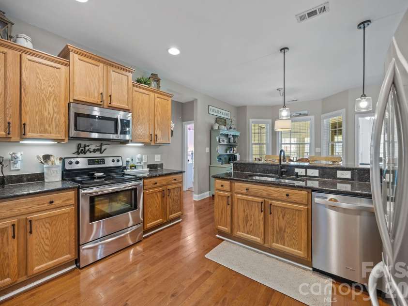 1667 Warwick Court, Lincolnton, NC 28092.  MLS# CAR4365135, YatesRealty ID 11573. 