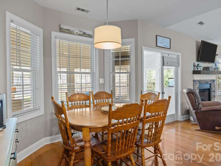 1667 Warwick Court, Lincolnton, NC 28092.  MLS# CAR4365135, YatesRealty ID 11573. 